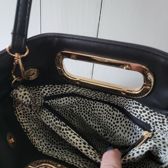 purse with fringe - Picture 5 of 5